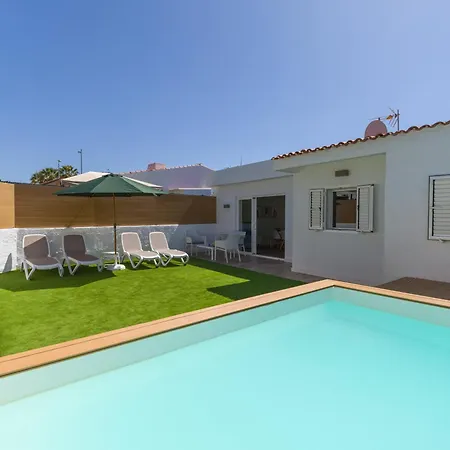 Refurbished 2 Bedrooms House Private Pool *